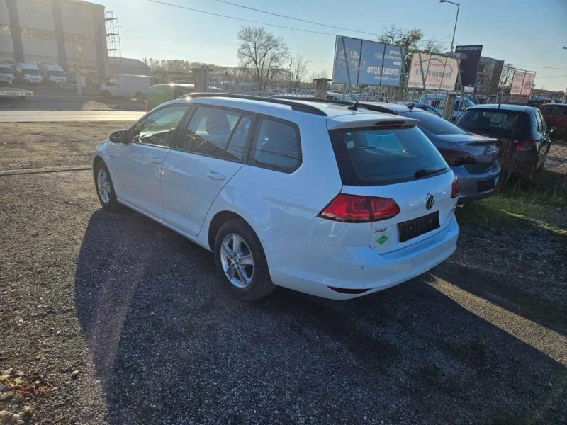 VW Golf 1.4 TGI, снимка 4 - Автомобили и джипове - 48056768