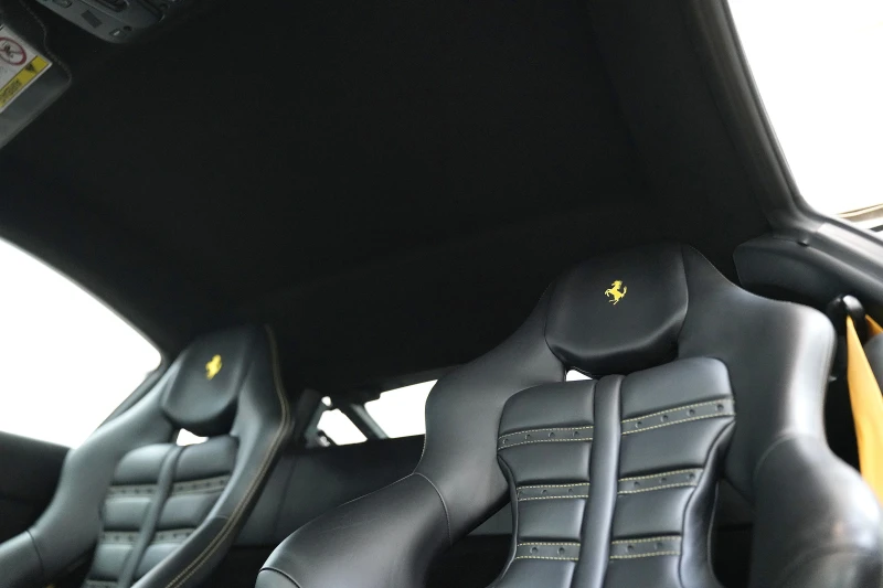 Ferrari 488 GTB 3.9 V8 BiTurbo Carbon Package AKRAPOVIC, снимка 11 - Автомобили и джипове - 50548025