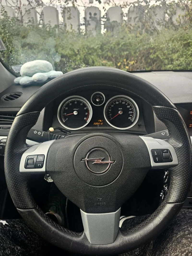 Opel Astra, снимка 6 - Автомобили и джипове - 52550408