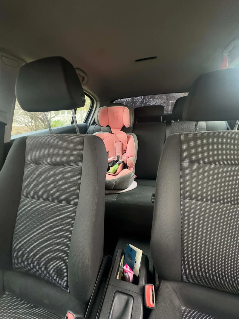 Opel Astra, снимка 11 - Автомобили и джипове - 52550408