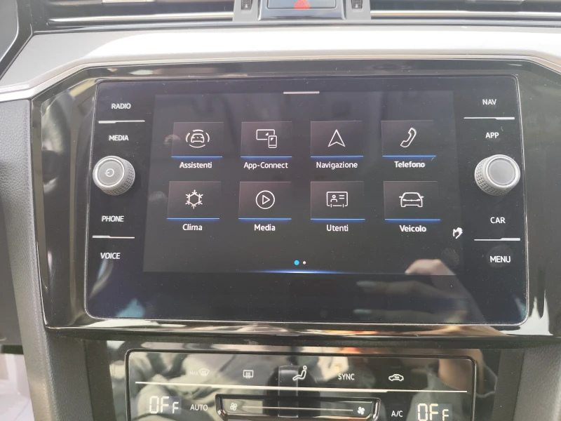 VW Passat 2.0TDi* АВТОМАТИК* EURO6D* NAVI* LED/XENON* , снимка 5 - Автомобили и джипове - 52649059