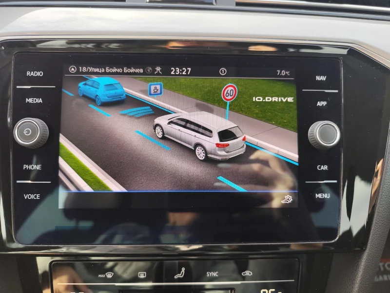 VW Passat 2.0TDi* АВТОМАТИК* EURO6D* NAVI* LED/XENON* , снимка 6 - Автомобили и джипове - 52649059