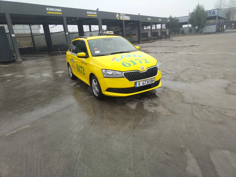 Skoda Fabia 1.0 75mpi, снимка 2 - Автомобили и джипове - 52732654