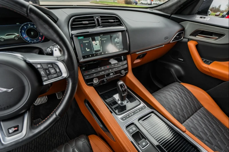 Jaguar F-Type SVR, снимка 9 - Автомобили и джипове - 53156589