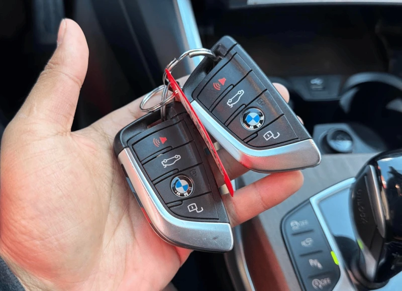 BMW 330 * 330i xDrive * CARFAX * ЦЕНА ДО БГ, снимка 8 - Автомобили и джипове - 53469977