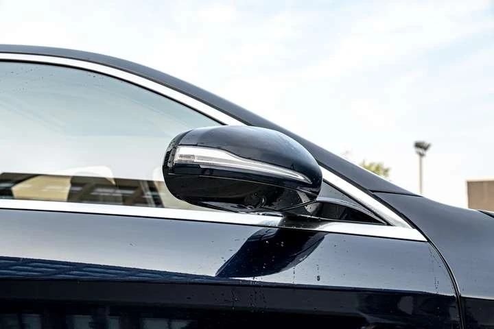 Mercedes-Benz S 550 4MATIC | AMG PKG | HUDS | MASSAGE SEATS | PAN, снимка 6 - Автомобили и джипове - 53455158