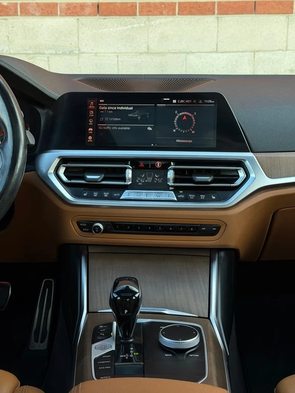 BMW 330 * 330i xDrive * CARFAX * ЦЕНА ДО БГ - изображение 7