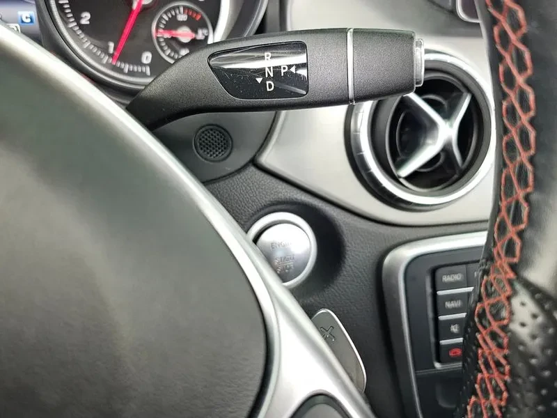 Mercedes-Benz CLA 250  4Matic Amg Line, снимка 9 - Автомобили и джипове - 55100599