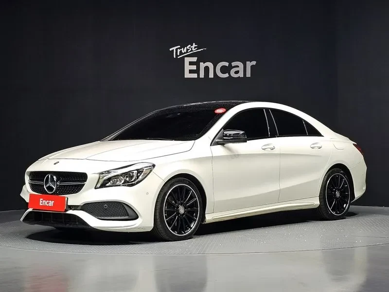 Mercedes-Benz CLA 250  4Matic Amg Line