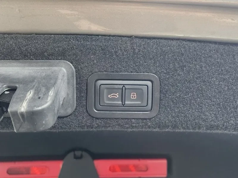 Audi A6, снимка 16 - Автомобили и джипове - 56159359