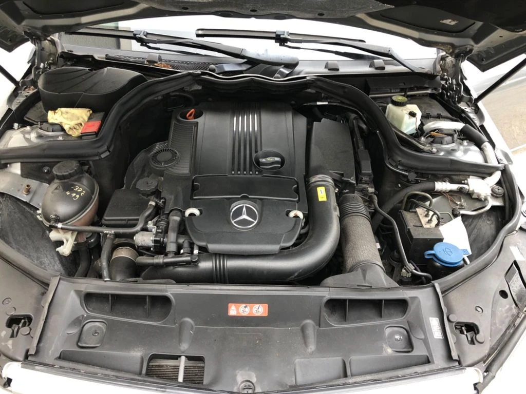 Mercedes-Benz C 180 CGI BlueEfficiency Elegance - изображение 8