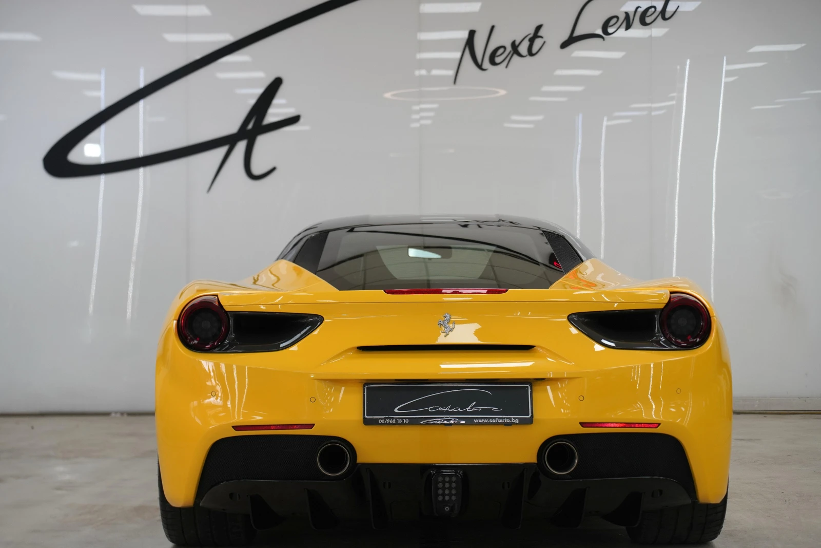 Ferrari 488 GTB 3.9 V8 BiTurbo Carbon Package AKRAPOVIC - изображение 5