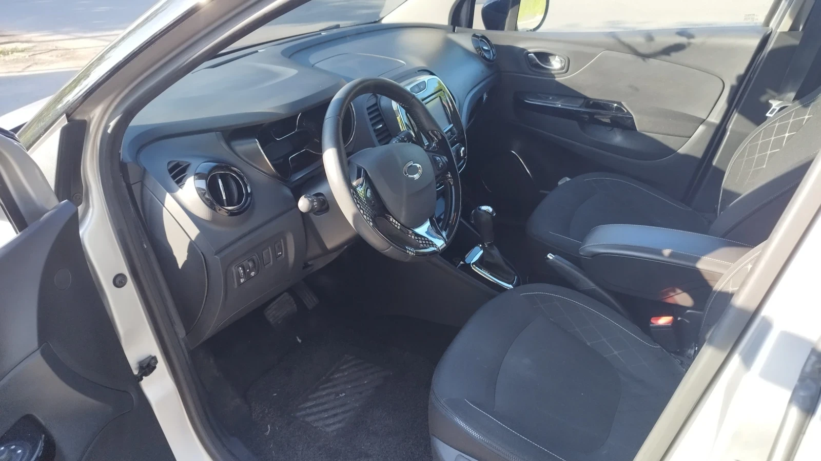 Renault Captur 1.5dci автоматик  - изображение 6