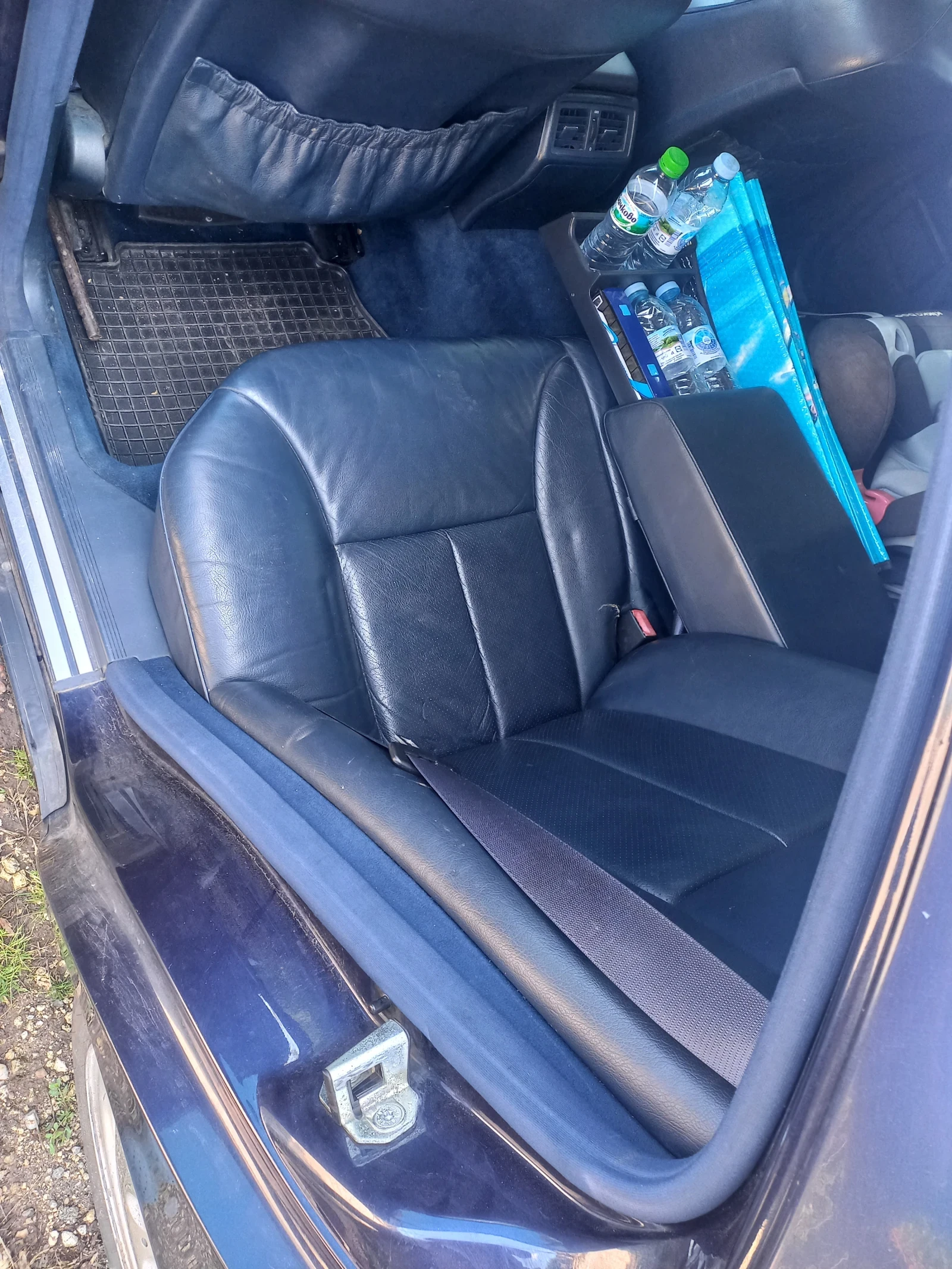 Mercedes-Benz E 200 2.0 - изображение 3