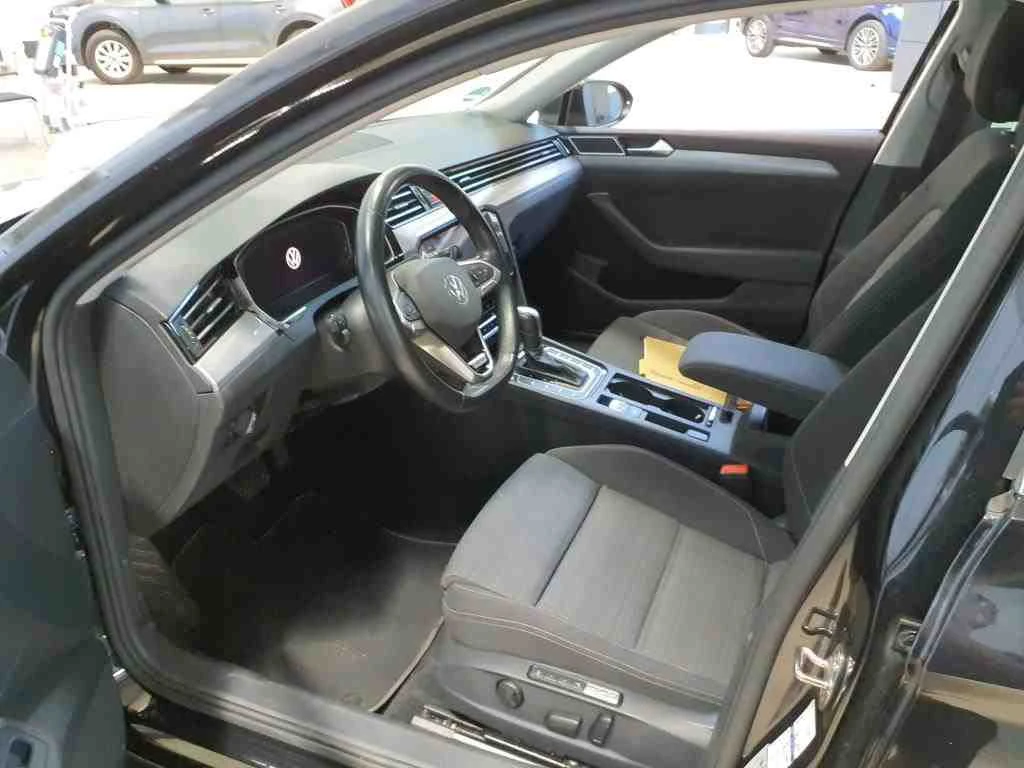 VW Passat 2.0TDI 4Motion"Dig Cockpit"IQ.LIGHT-Matrix - изображение 5