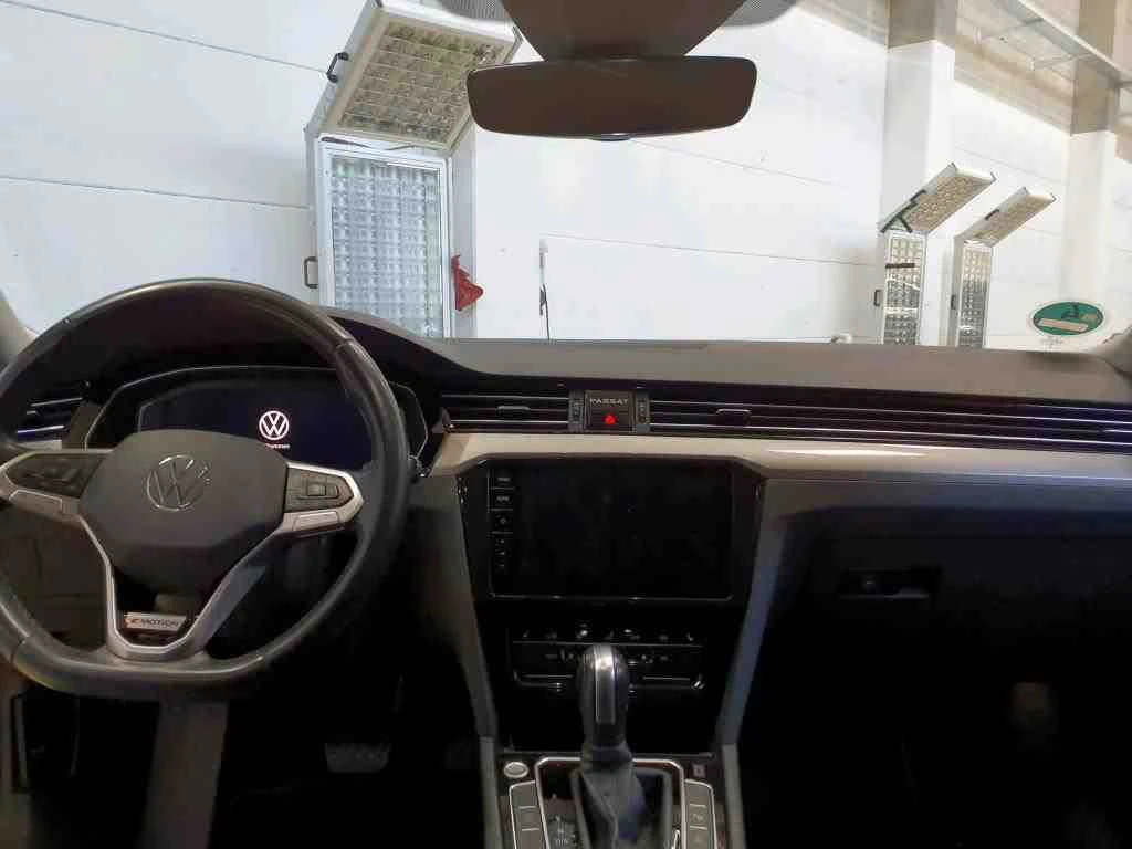 VW Passat 2.0TDI 4Motion"Dig Cockpit"IQ.LIGHT-Matrix - изображение 6