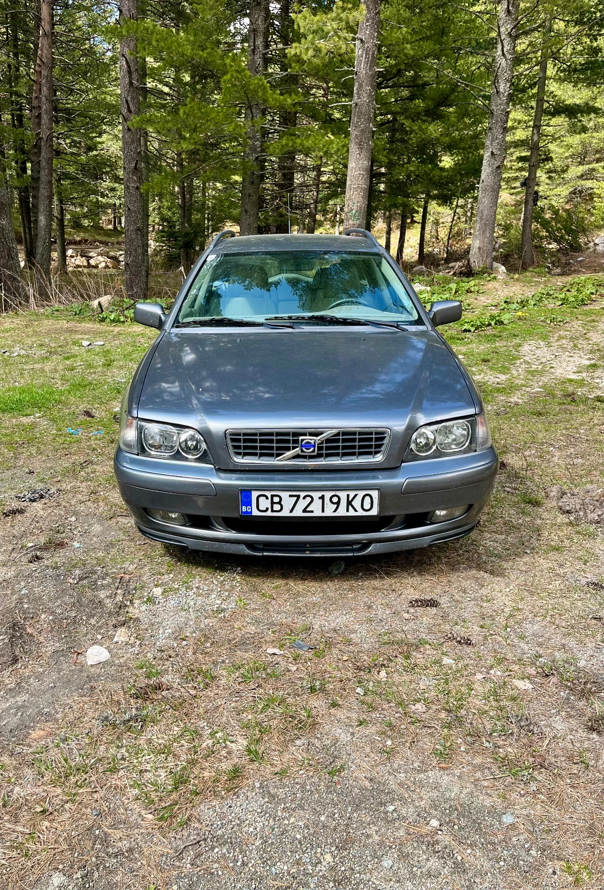 Volvo V40  - изображение 2