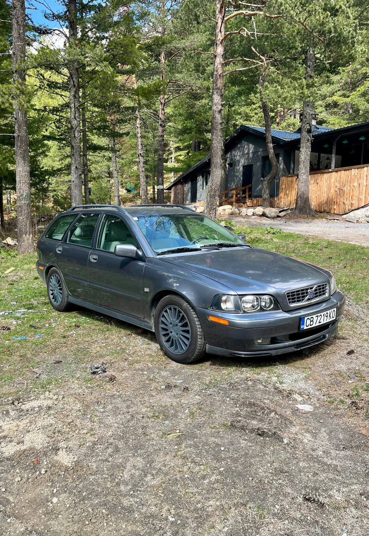 Volvo V40  - изображение 3