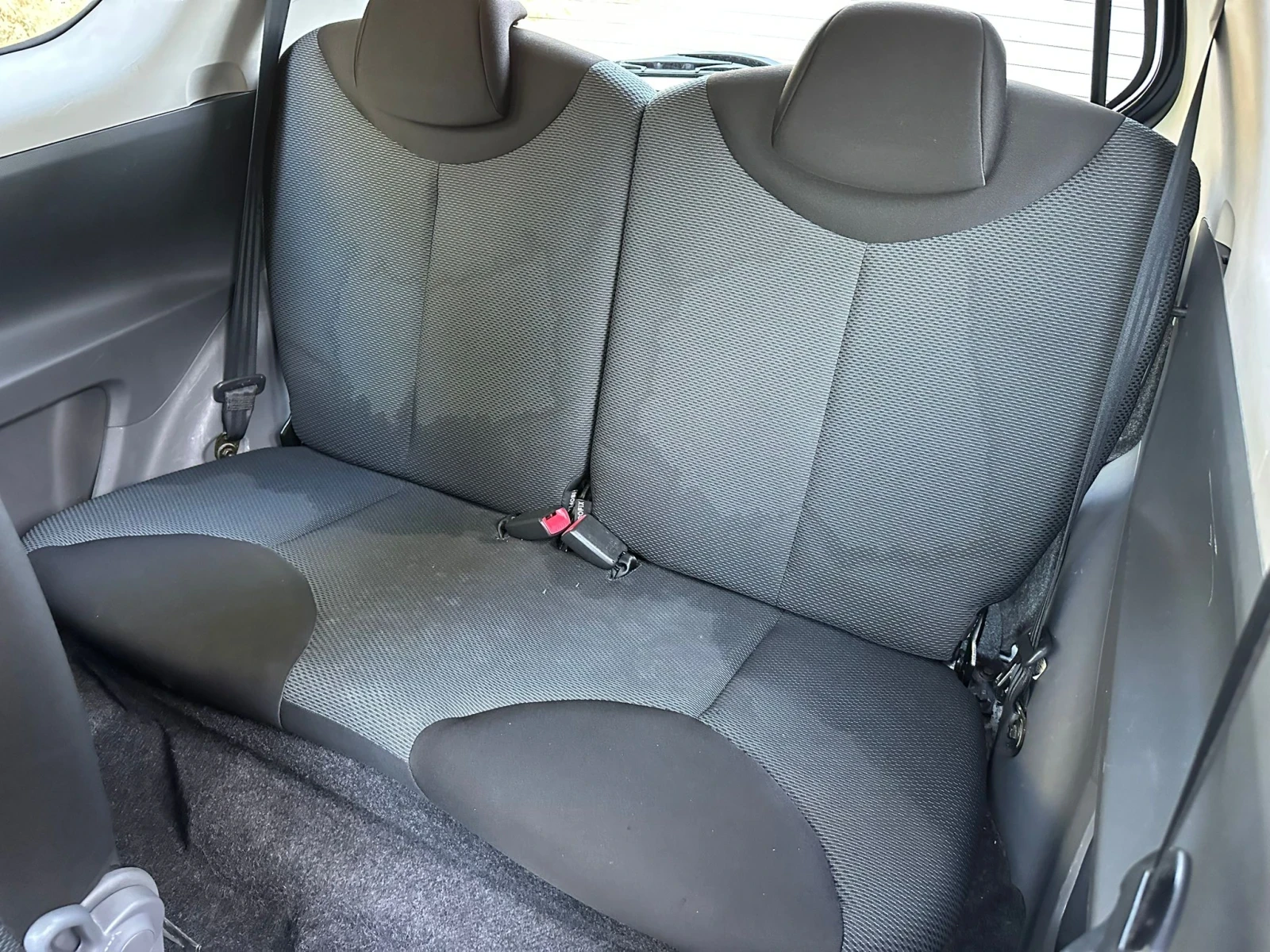 Toyota Aygo 1, 000 EURO5  - изображение 10