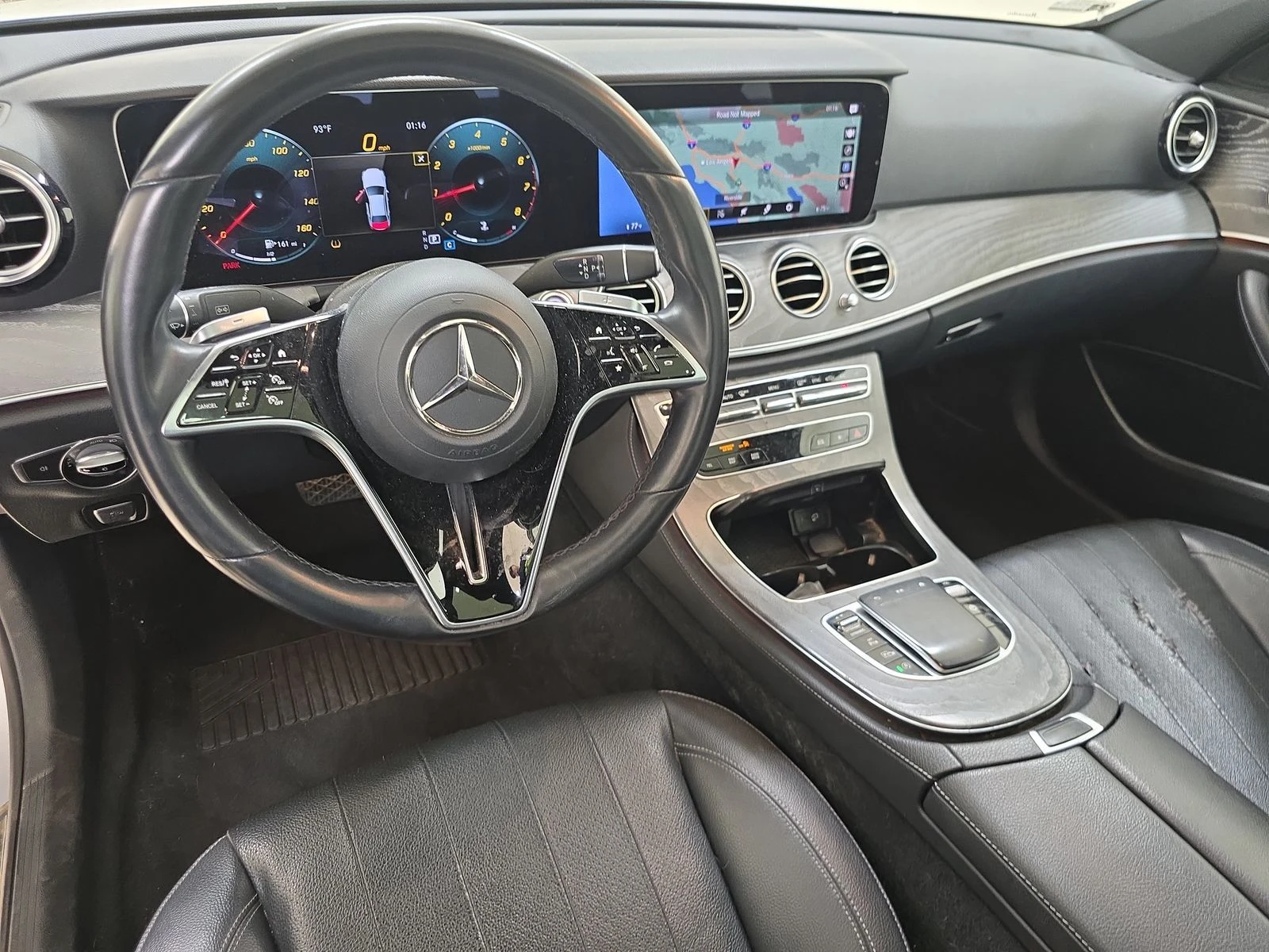 Mercedes-Benz E 350 AMG PACK* BURMASTER* DESIGNO* KEYLESS* AMBIENT* 36 - изображение 7
