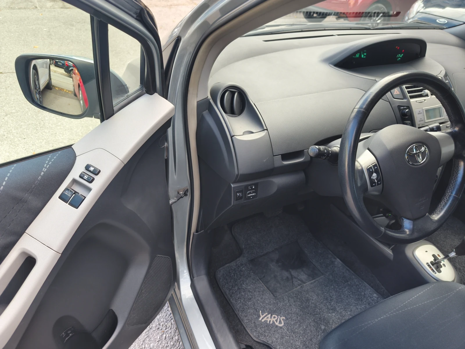 Toyota Yaris  - изображение 10