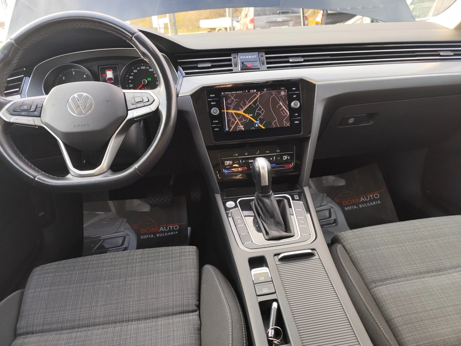 VW Passat 2.0TDi* * EURO6D* NAVI* LED/XENON*  | Mobile.bg   4