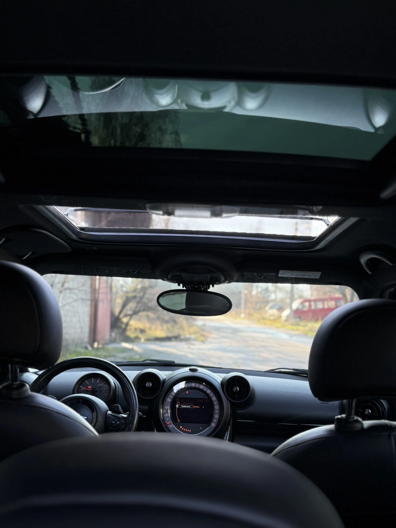 Mini John Cooper Works  4x4 2.0 143кс - изображение 10