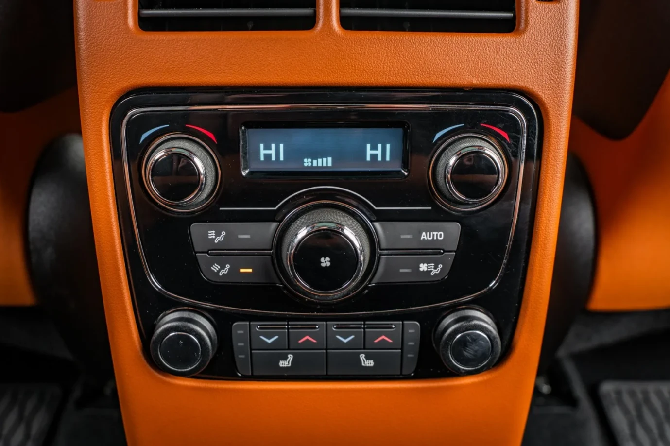 Jaguar F-Type SVR | Mobile.bg � ����������� 15