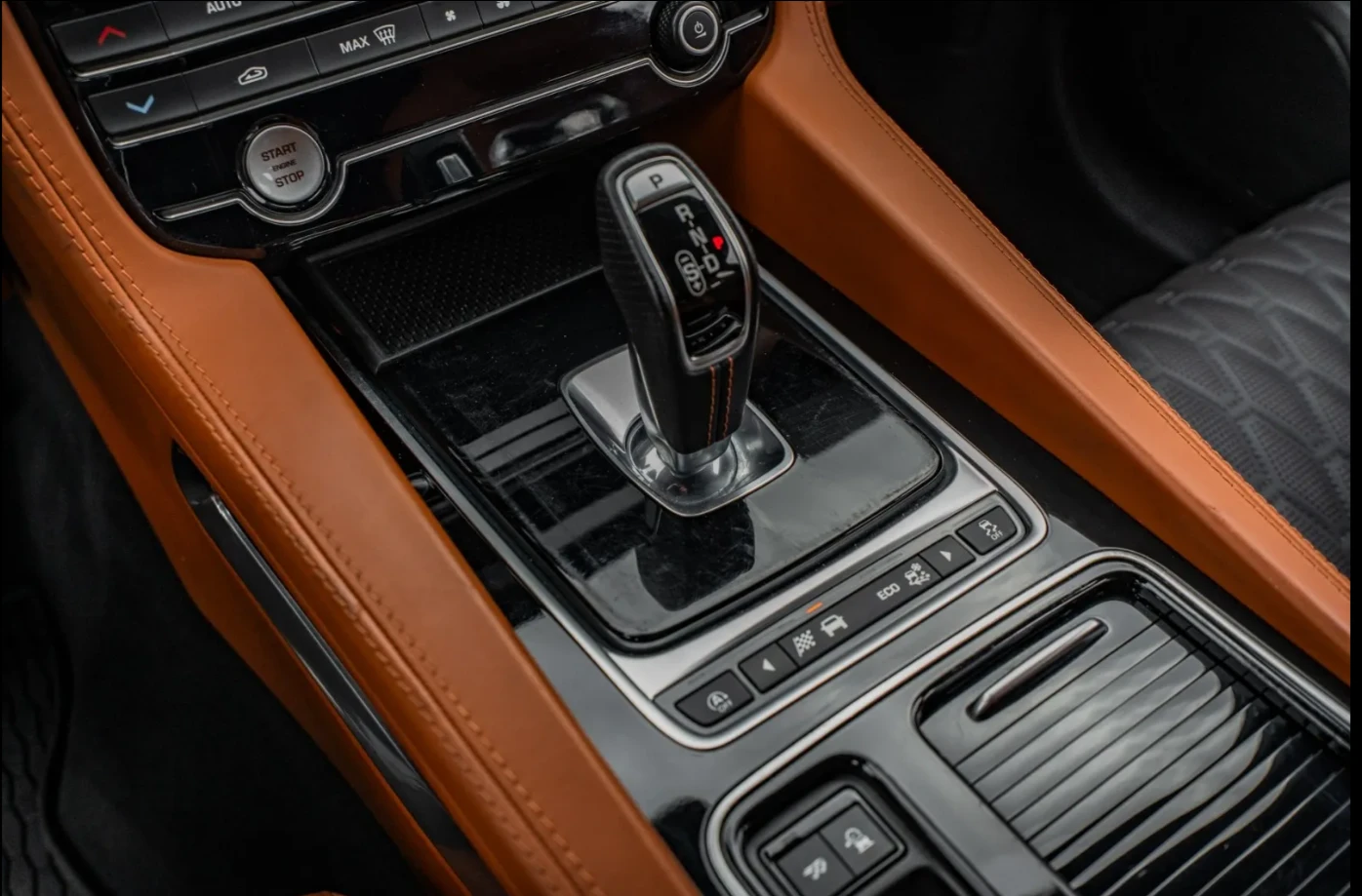 Jaguar F-Type SVR | Mobile.bg � ����������� 11
