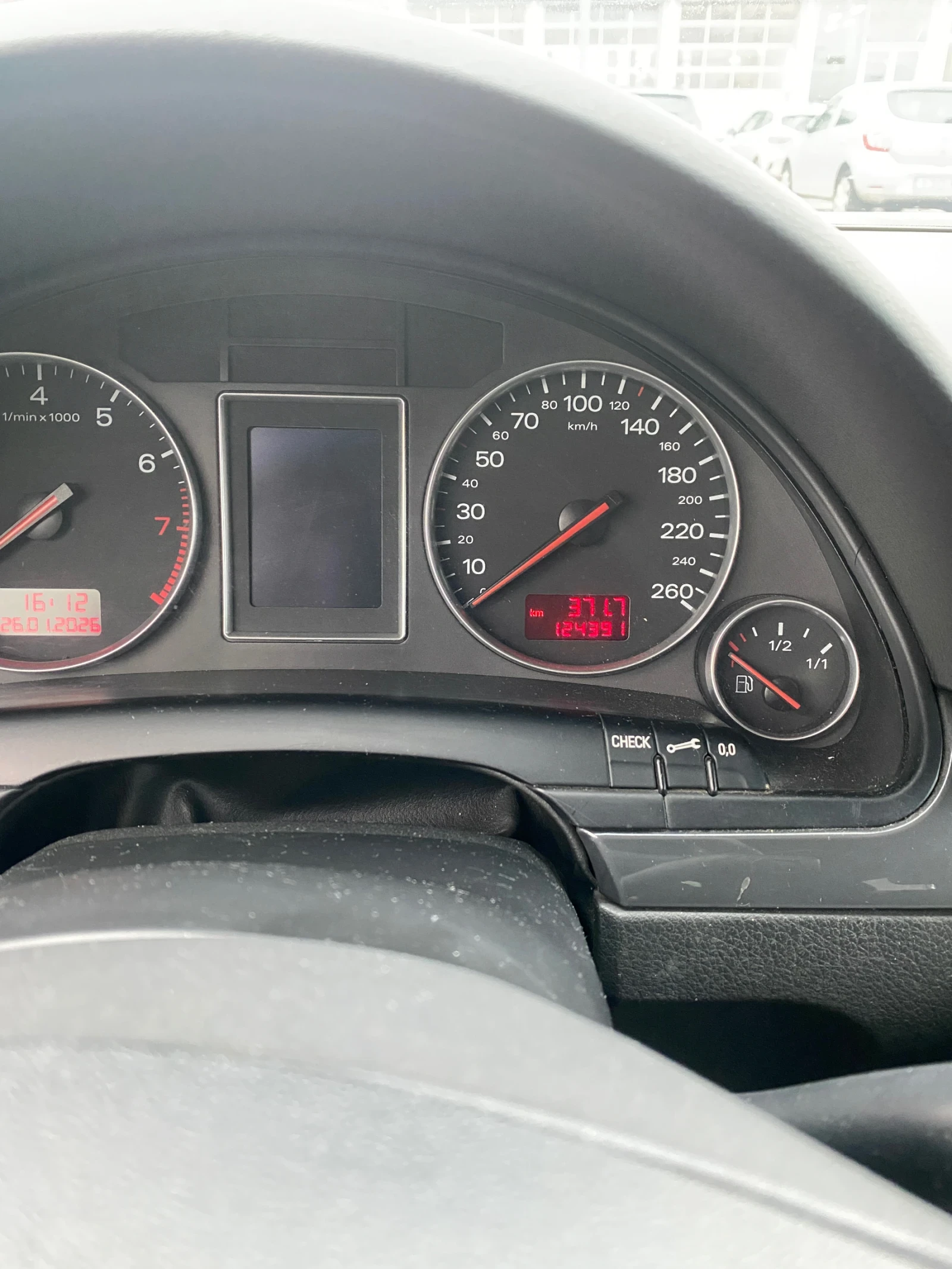 Audi A4  - изображение 5