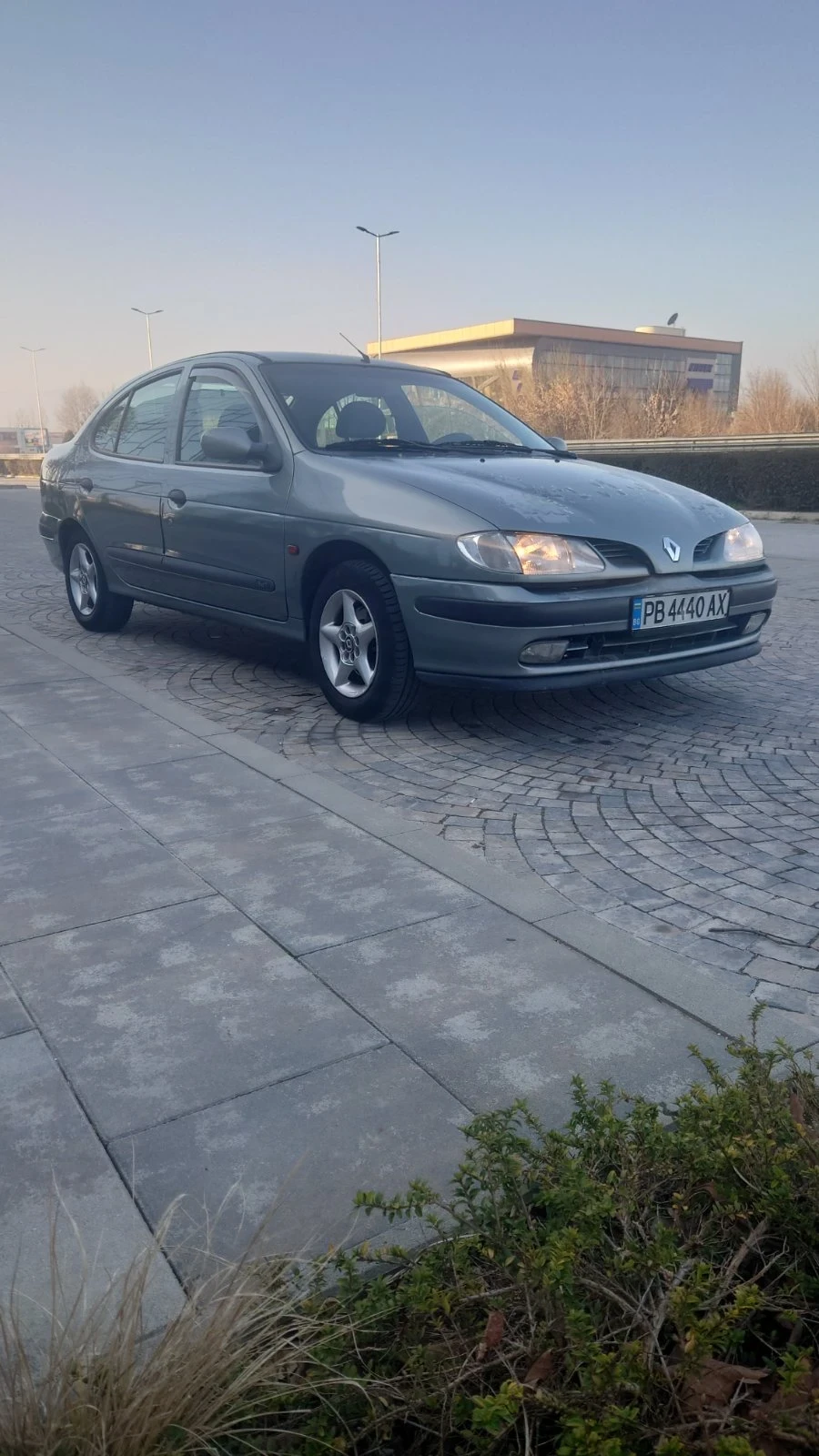 Renault Megane, снимка 6 - Автомобили и джипове - 53876250
