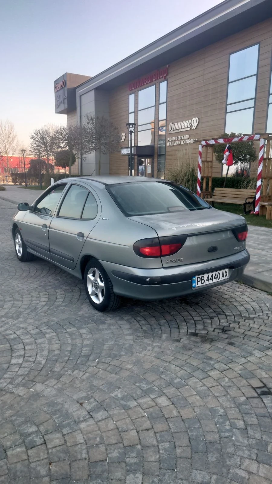Renault Megane, снимка 7 - Автомобили и джипове - 53876250