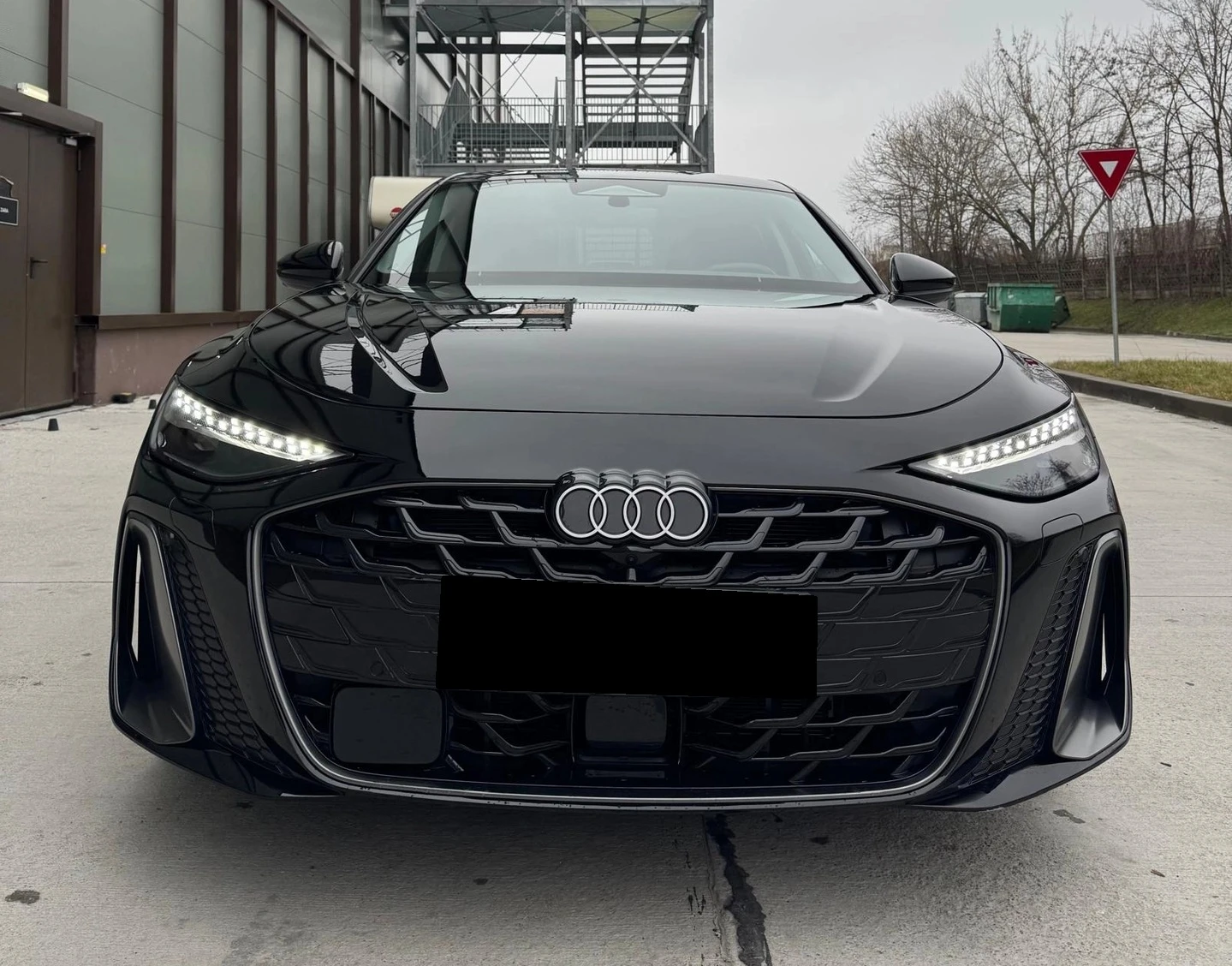 Audi A6 2.0, снимка 2 - Автомобили и джипове - 54219980