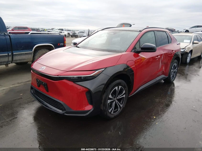 Toyota bZ4X Xle, снимка 2 - Автомобили и джипове - 54668756
