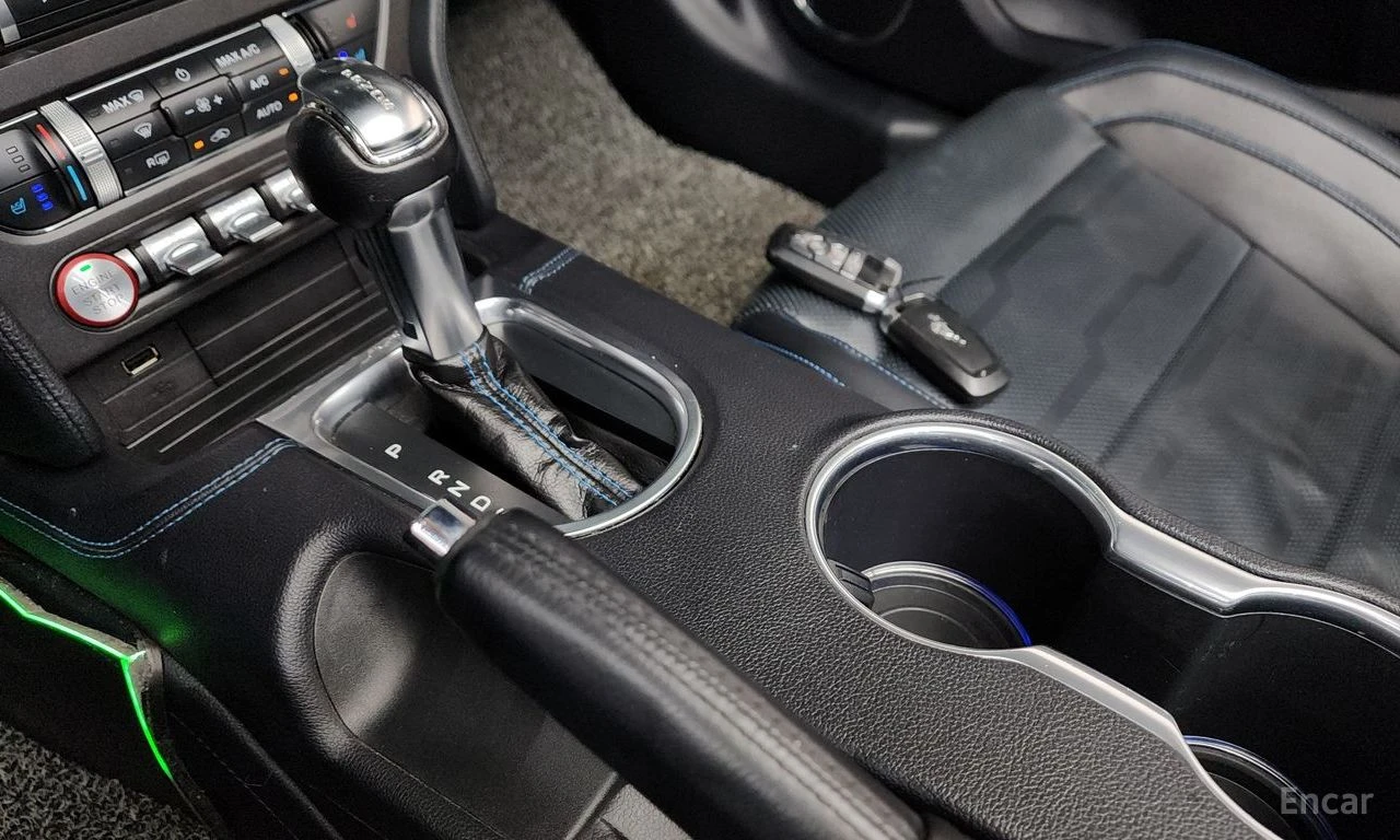 Ford Mustang 5.0GT* GT350 PACK* ПОДГРЕВ* ОБДУХВАНЕ* NAVI* КОЖА*, снимка 13 - Автомобили и джипове - 54727134