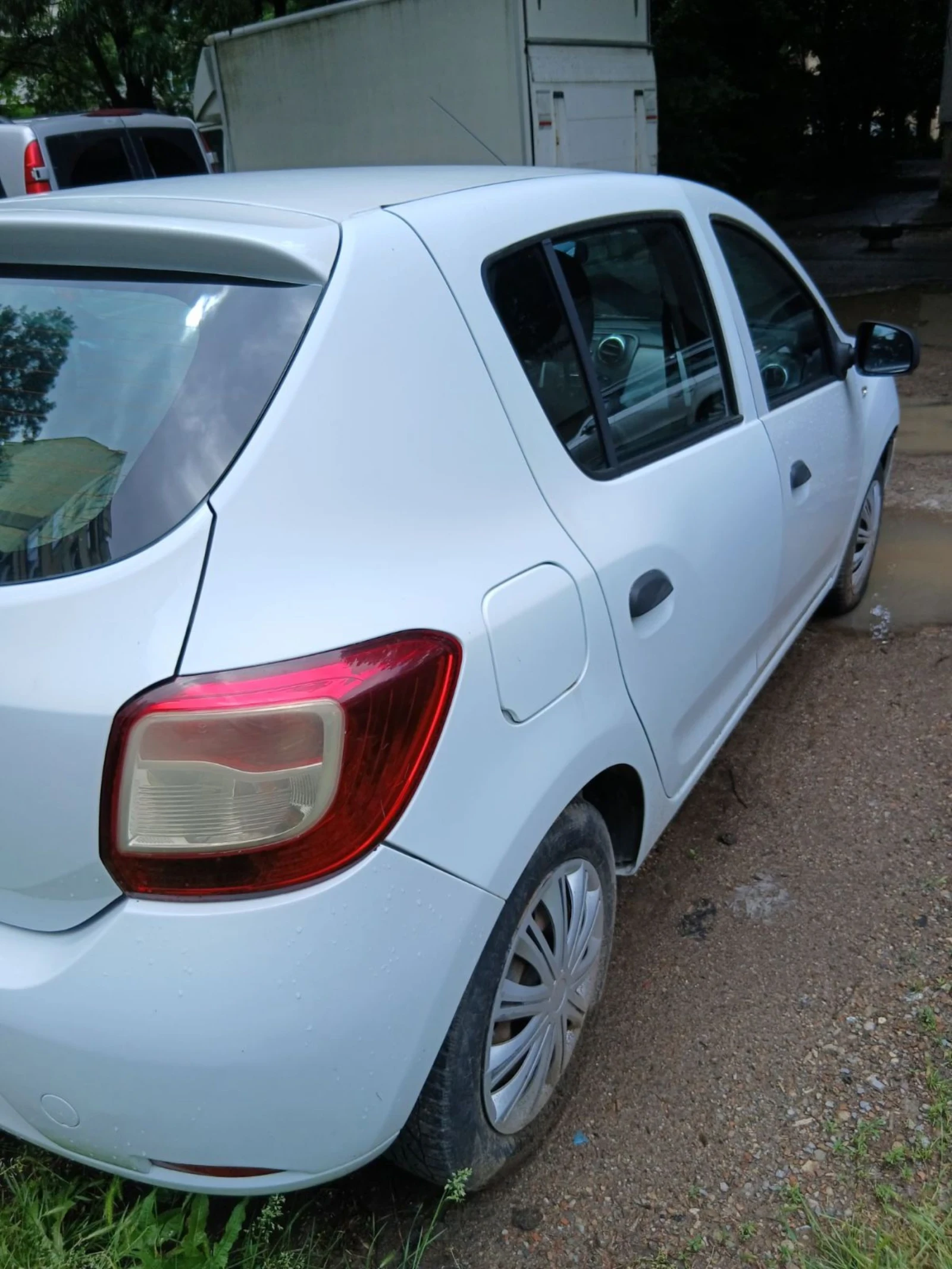 Dacia Sandero, снимка 4 - Автомобили и джипове - 54870495