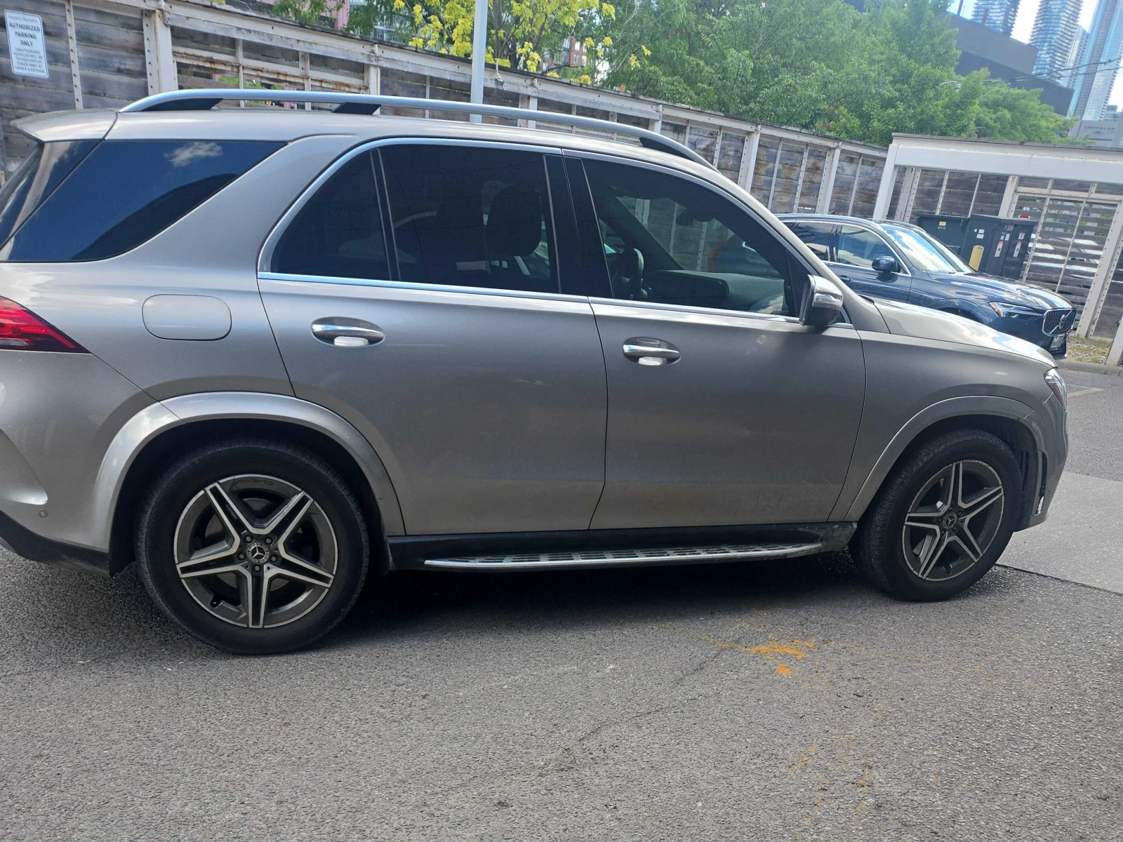 Mercedes-Benz GLE 450 /AMG-PACK/HEAD UP/360/PANO/BURMESTER, снимка 4 - Автомобили и джипове - 54973037