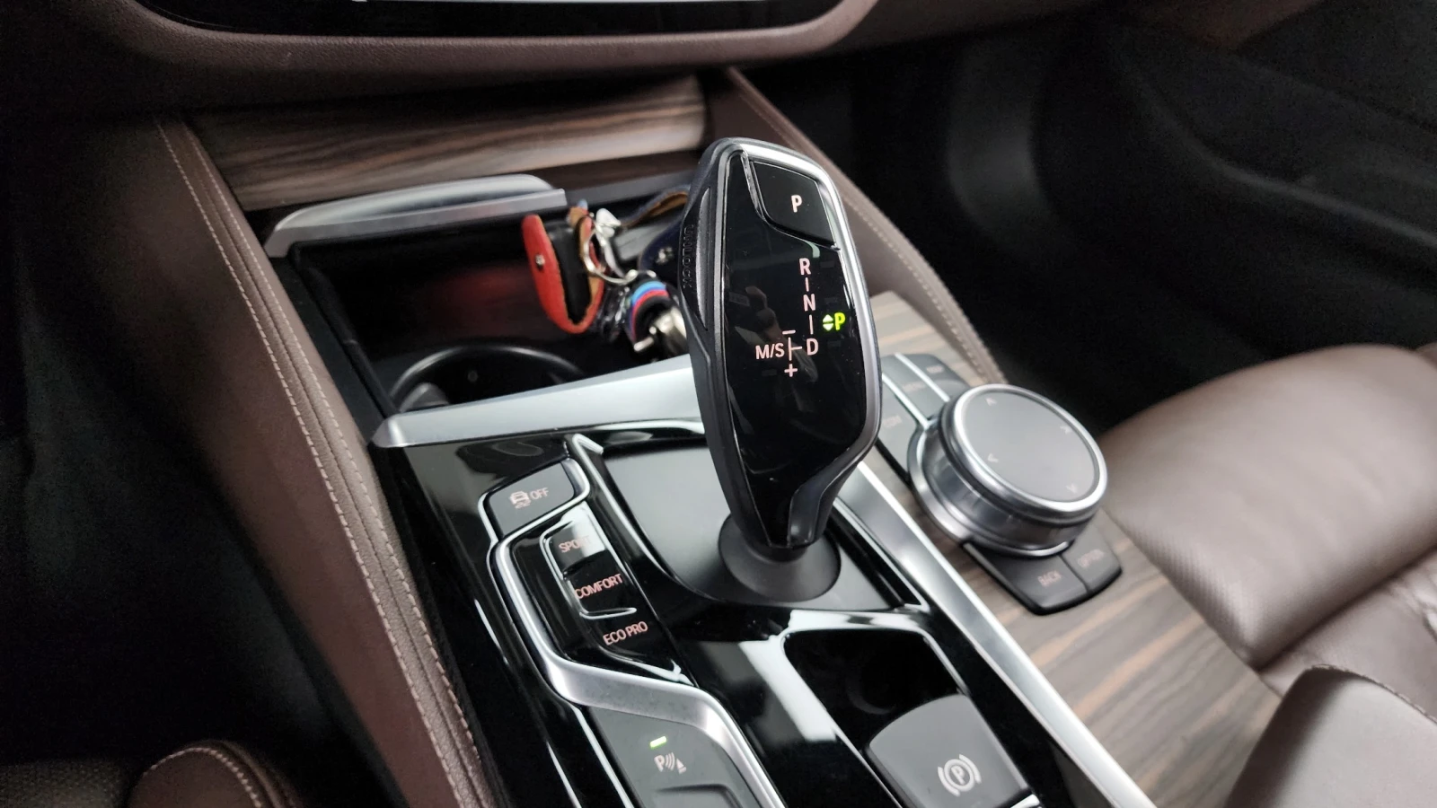 BMW 530 530i M Sport Plus | HUD | 360  Камера | , снимка 9 - Автомобили и джипове - 55032836