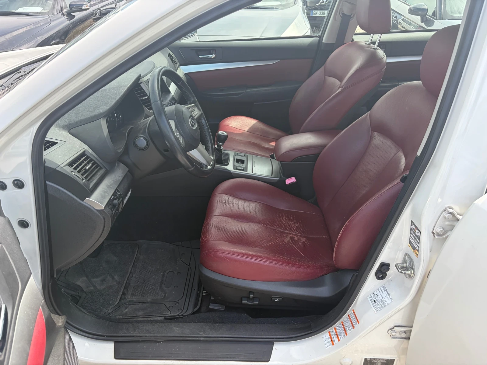 Subaru Outback 2.5 Gaz Top, снимка 10 - Автомобили и джипове - 55405706