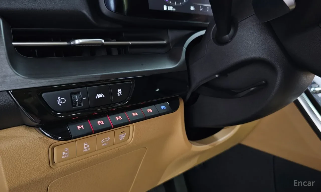 Kia Carnival 7 МЕСТЕН| HIGH LIMO PGK| ЕЛ. ВРАТИ| GALAXY ТАВАН, снимка 13 - Автомобили и джипове - 56038800