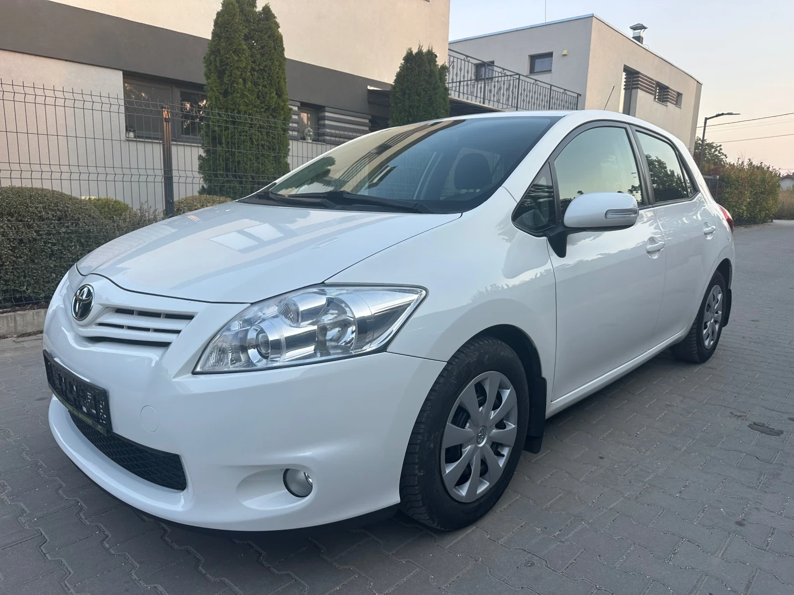 Toyota Auris 90к.с-ФЕЙСЛИФТ