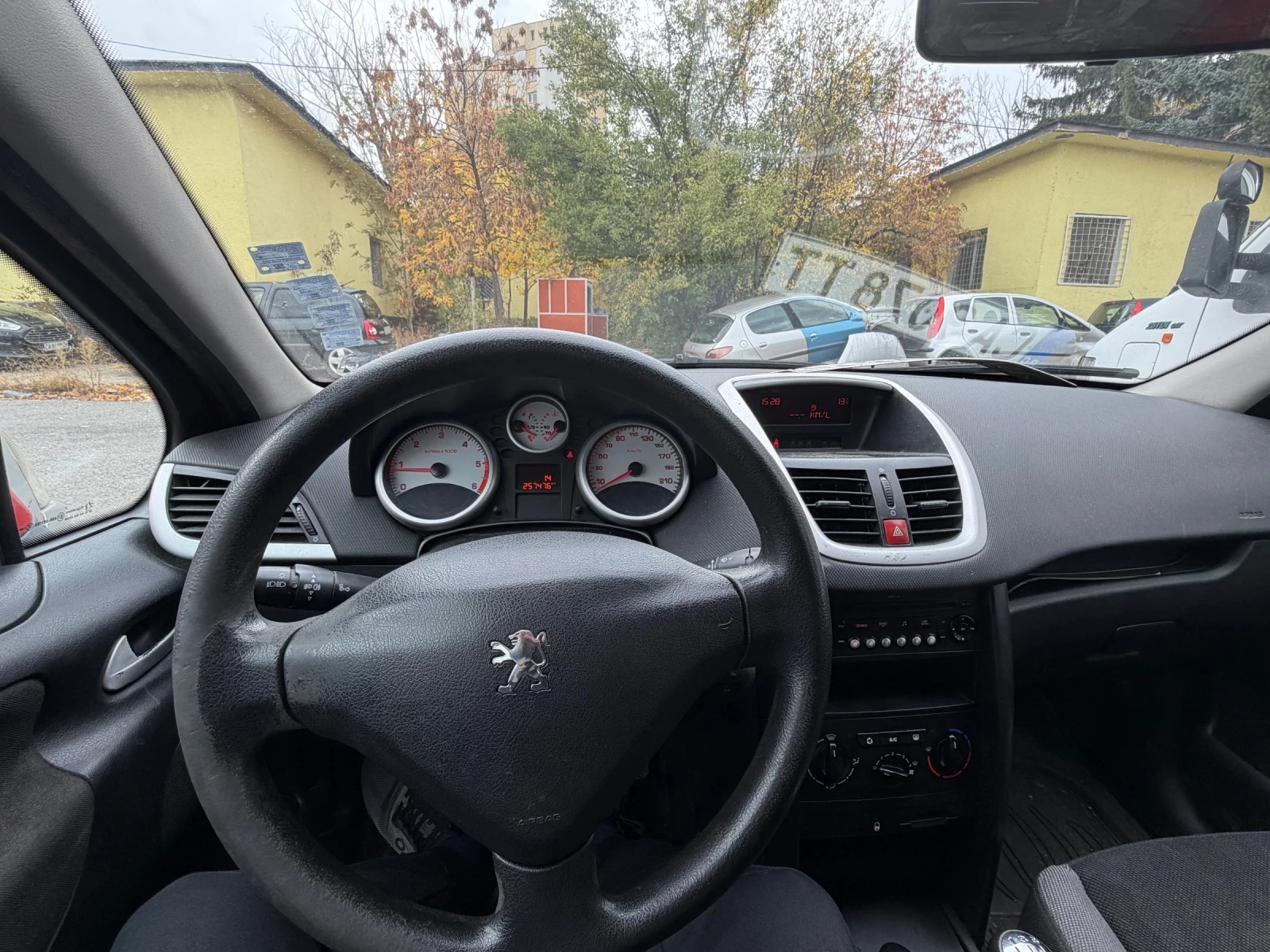 Peugeot 207 1.4 от Пежо България