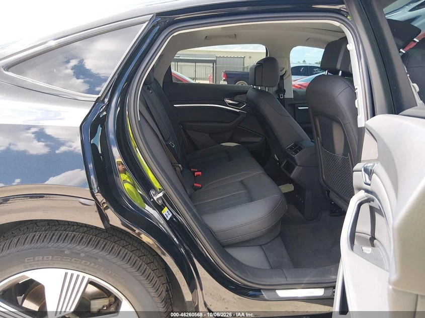 Audi E-Tron Sportback Premium Plus Quattro, снимка 8 - Автомобили и джипове - 56618863