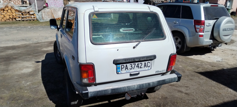 Lada Niva 1.7i, снимка 6 - Автомобили и джипове - 45161681
