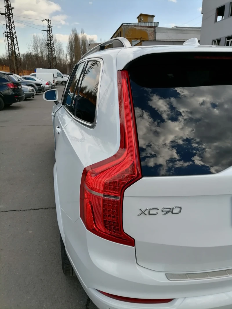 Volvo Xc90 D4, снимка 17 - Автомобили и джипове - 48662987