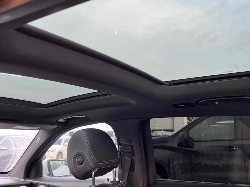 Mercedes-Benz GLC 300  CARFAX, снимка 12 - Автомобили и джипове - 53296421