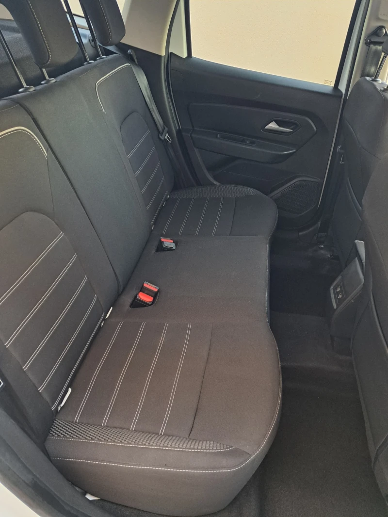 Dacia Duster  1.3 TCE 150 EDC Journey 2024, снимка 9 - Автомобили и джипове - 53404635