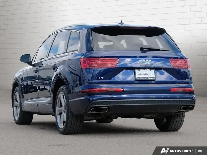 Audi Q7 3.0T/PROGRESSIV/S-LINE/QUATTRO/ОБДУХВАНЕ/7МЕСТЕН, снимка 6 - Автомобили и джипове - 55090317