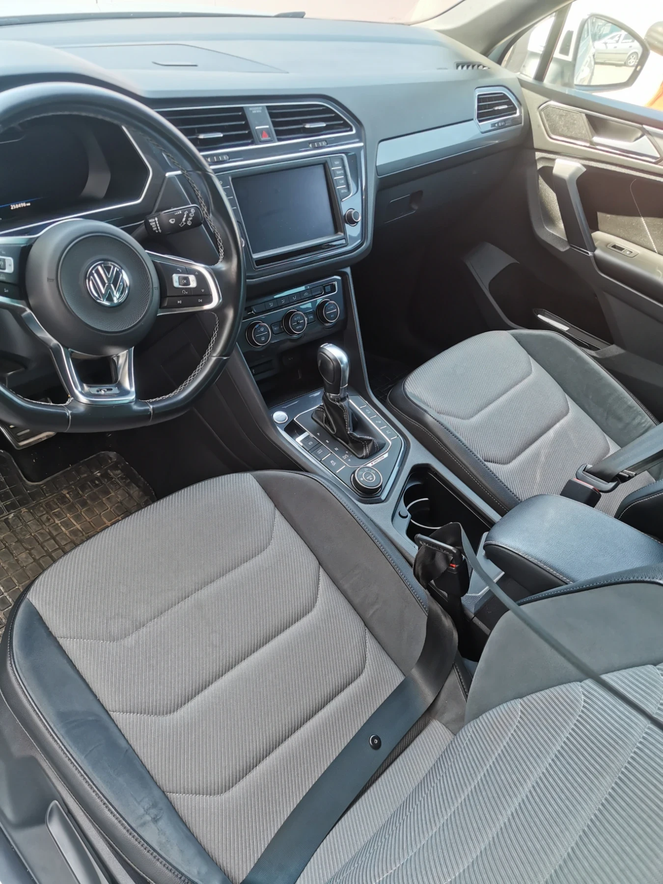 VW Tiguan  - изображение 5