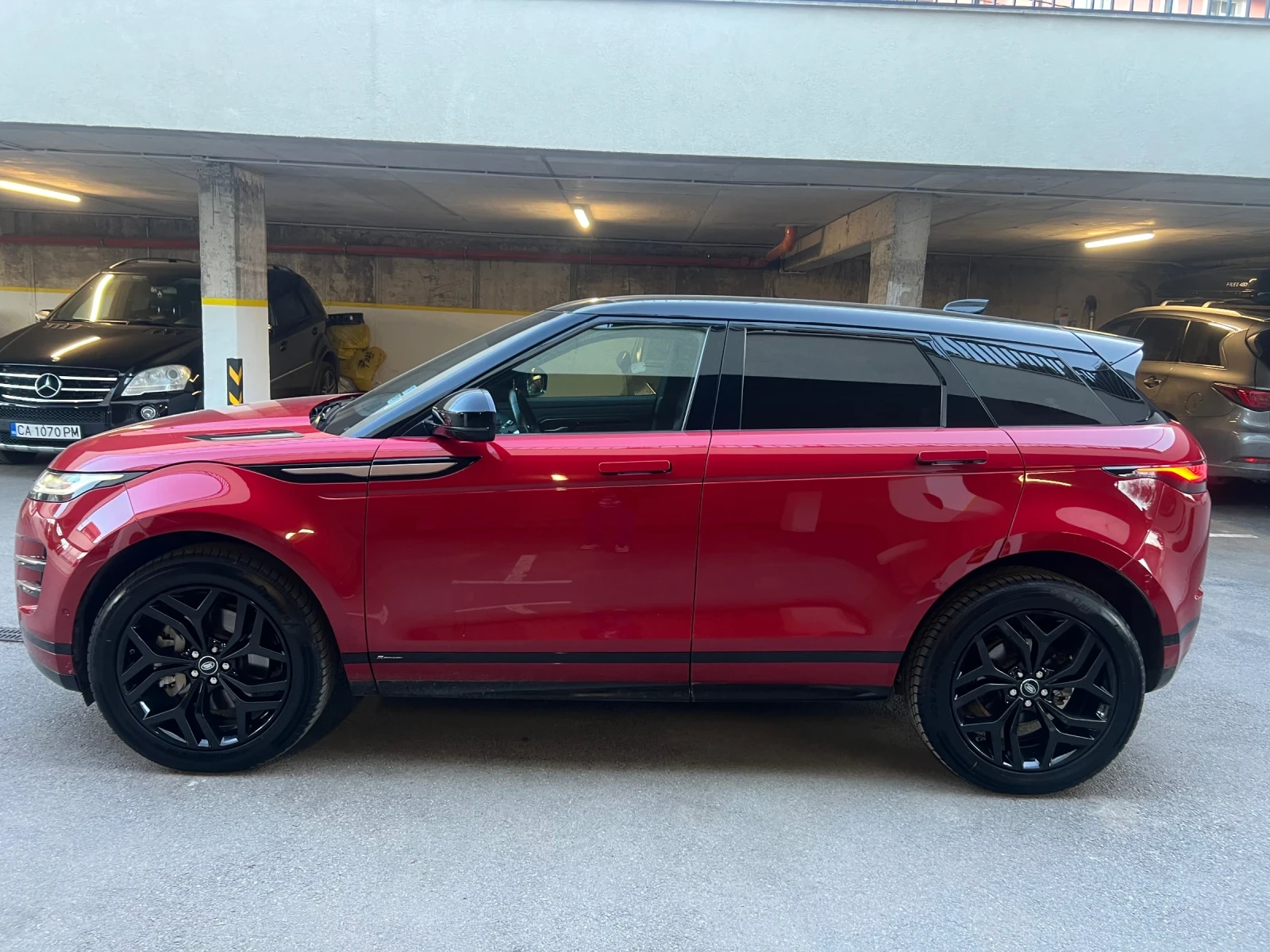 Land Rover Range Rover Evoque R-dynamic SE, снимка 10 - Автомобили и джипове - 53831680